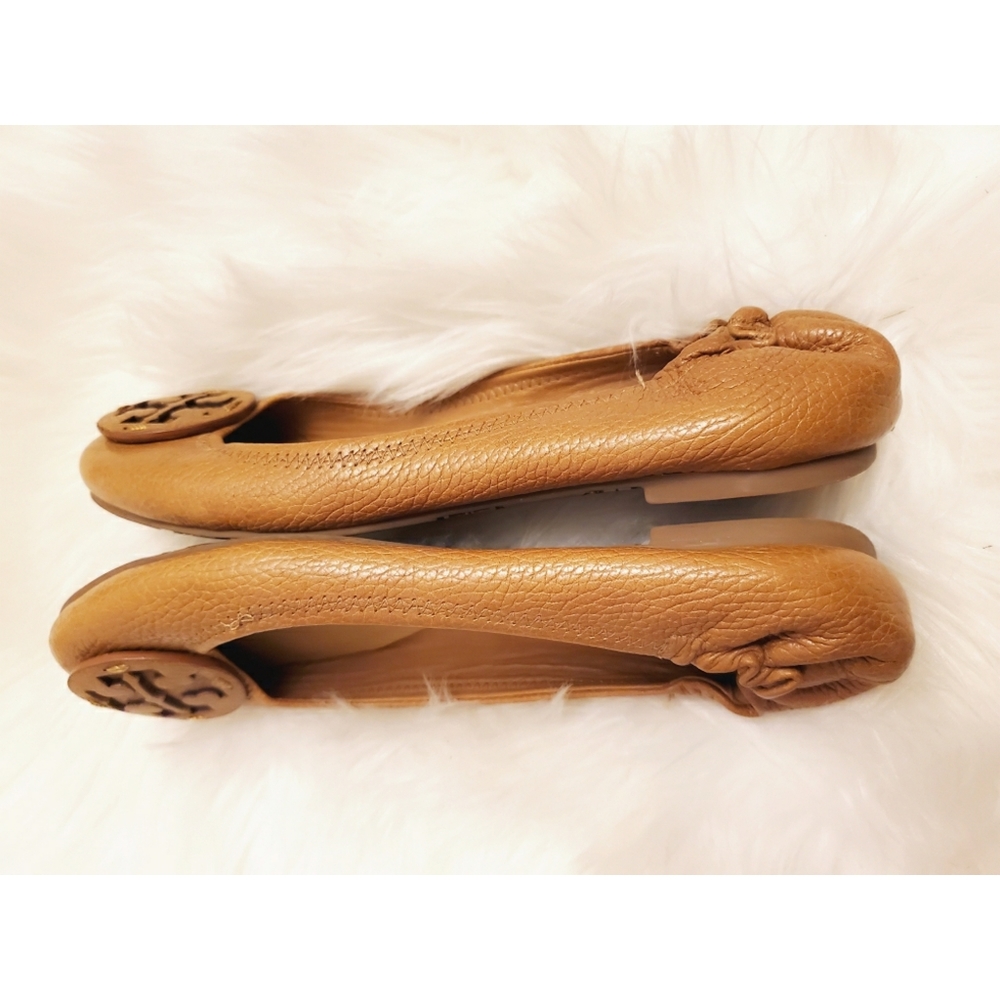 Tory Burch Reva Tan Flats - Picture 4 of 6